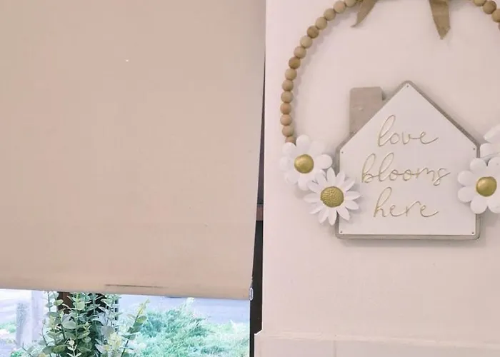 Modern 2-bed , Bradley Stoke, Nr Parkway Station, Free Parking Ferienhaus Bristol