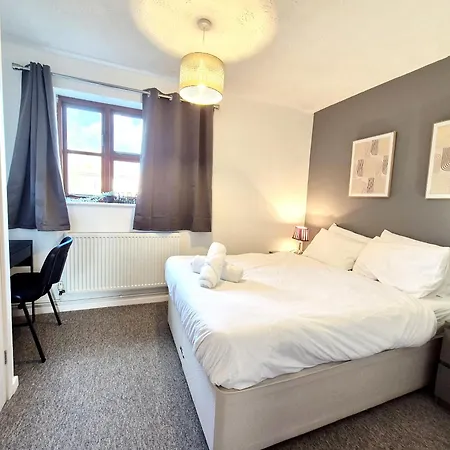 Дом отдыха Sherbourne House - Modern 2 Bed Close To Parkway Station And Uwe Бристоль