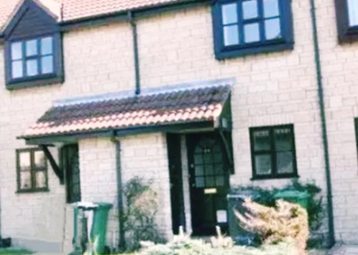 Nyaraló Modern 2-bed , Bradley Stoke, Nr Parkway Station, Free Parking *