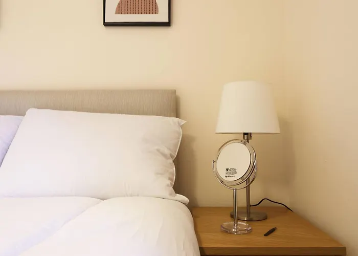 Prázdninový dům Modern 2-bed , Bradley Stoke, Nr Parkway Station, Free Parking Bristol